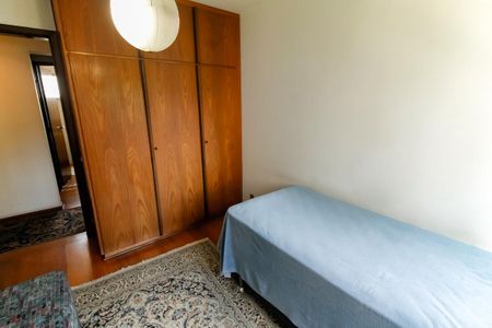 Apartamento à venda com 157m², 3 quartos e 4 vagas Apartamento à venda com 157m², 3 quartos e 4 vagasQuarto 2