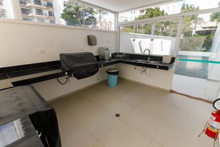 Apartamento à venda com 157m², 3 quartos e 4 vagas Apartamento à venda com 157m², 3 quartos e 4 vagasÁrea comum - Churrasqueira