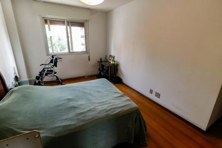 Apartamento à venda com 157m², 3 quartos e 4 vagas Apartamento à venda com 157m², 3 quartos e 4 vagasSuíte