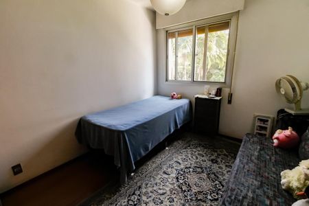 Apartamento à venda com 157m², 3 quartos e 4 vagas Apartamento à venda com 157m², 3 quartos e 4 vagasQuarto 2