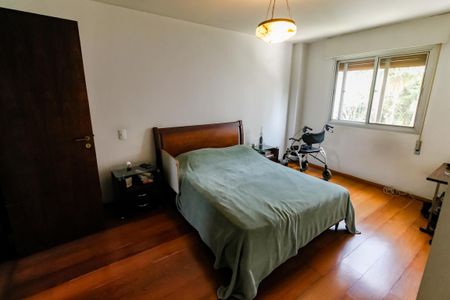 Apartamento à venda com 157m², 3 quartos e 4 vagas Apartamento à venda com 157m², 3 quartos e 4 vagasSuíte