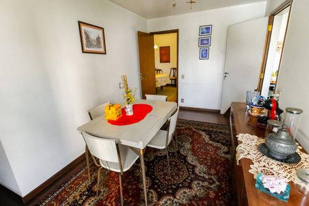 Apartamento à venda com 157m², 3 quartos e 4 vagas Apartamento à venda com 157m², 3 quartos e 4 vagasCopa