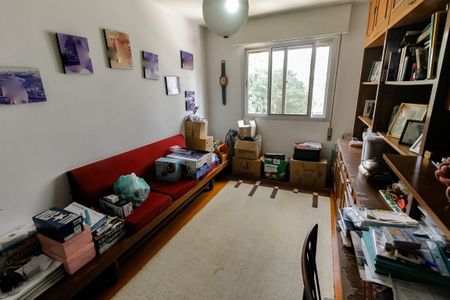 Apartamento à venda com 157m², 3 quartos e 4 vagas Apartamento à venda com 157m², 3 quartos e 4 vagasQuarto 1