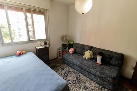 Apartamento à venda com 157m², 3 quartos e 4 vagas Apartamento à venda com 157m², 3 quartos e 4 vagasQuarto 2