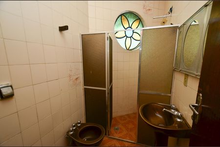 Casa à venda com 200m², 8 quartos e 2 vagasCasa 2 Banheiro 