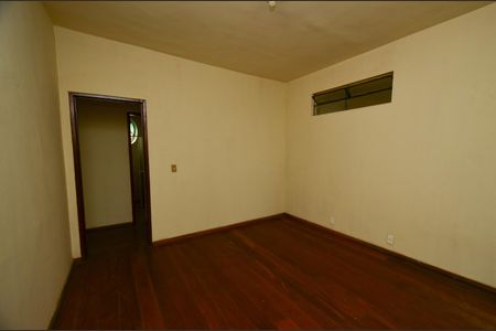 Casa à venda com 200m², 8 quartos e 2 vagasQuarto 2 - Suíte