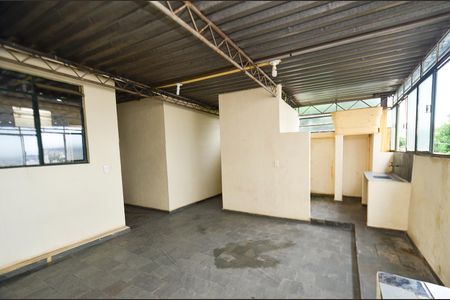 Casa à venda com 200m², 8 quartos e 2 vagasCasa 2 Área de Serviço