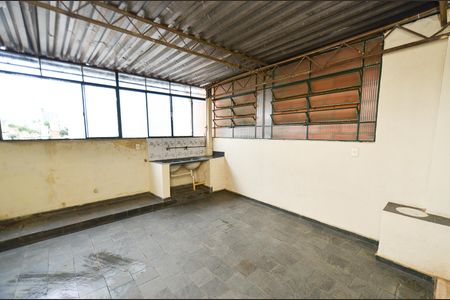 Casa à venda com 200m², 8 quartos e 2 vagasCasa 2 Área de Serviço