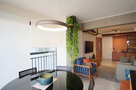 Apartamento para alugar com 67m², 2 quartos e 1 vagaVaranda