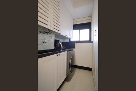 Apartamento para alugar com 67m², 2 quartos e 1 vaga Área de Serviço