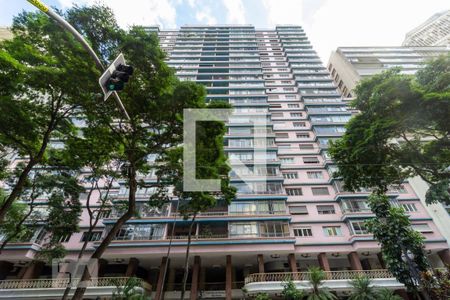 Apartamento à venda com 82m², 1 quarto e sem vagaFachada