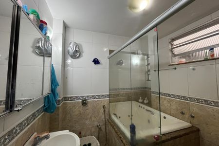 Apartamento à venda com 103m², 3 quartos e 2 vagasBanheiro da Suíte