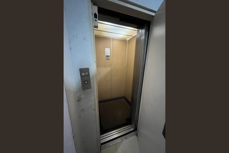 Apartamento à venda com 103m², 3 quartos e 2 vagasElevador