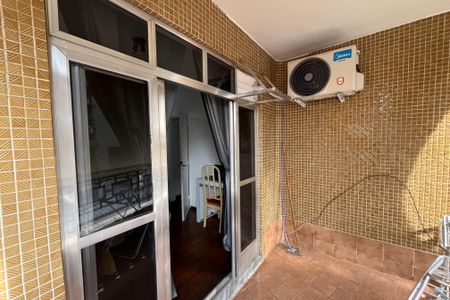 Apartamento à venda com 103m², 3 quartos e 2 vagasVaranda - Suíte