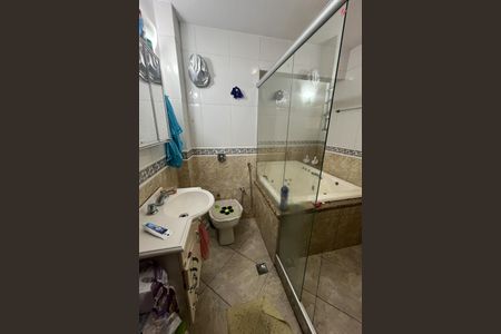 Apartamento à venda com 103m², 3 quartos e 2 vagasBanheiro da Suíte