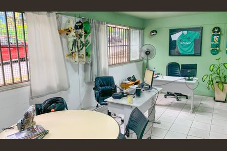 Apartamento à venda com 234m², 3 quartos e 2 vagas Apartamento à venda com 234m², 3 quartos e 2 vagasQuarto 2