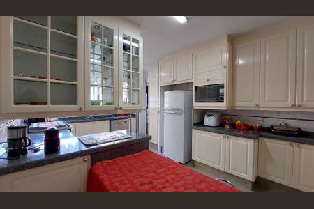 Apartamento à venda com 163m², 4 quartos e 3 vagas