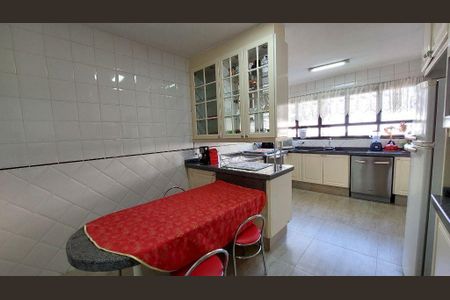 Apartamento à venda com 163m², 4 quartos e 3 vagas