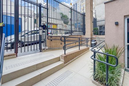 Studio à venda com 38m², 1 quarto e sem vaga Studio à venda com 38m², 1 quarto e sem vagaEntrada