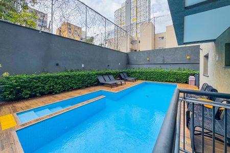 Studio à venda com 38m², 1 quarto e sem vaga Studio à venda com 38m², 1 quarto e sem vagaPiscina