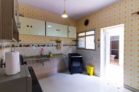 Casa à venda com 104m², 2 quartos e 1 vaga Casa à venda com 104m², 2 quartos e 1 vagaCozinha