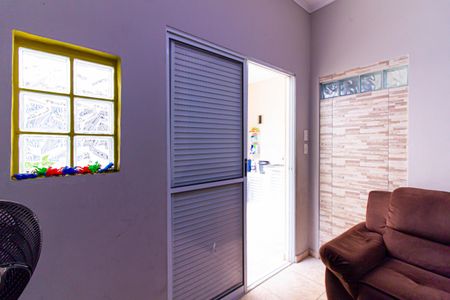 Casa à venda com 104m², 2 quartos e 1 vaga Casa à venda com 104m², 2 quartos e 1 vagaSala