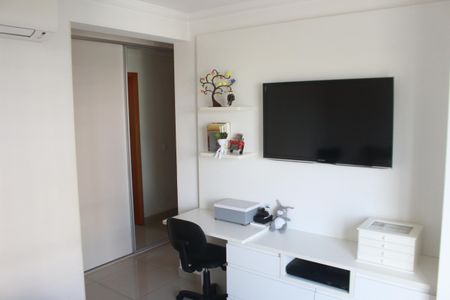 Apartamento à venda com 126m², 3 quartos e 3 vagasQuarto 3 - Suíte