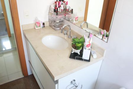 Apartamento à venda com 126m², 3 quartos e 3 vagasBanheiro da Suíte 3