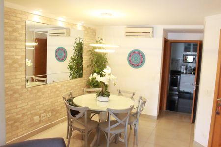 Apartamento à venda com 126m², 3 quartos e 3 vagasSala