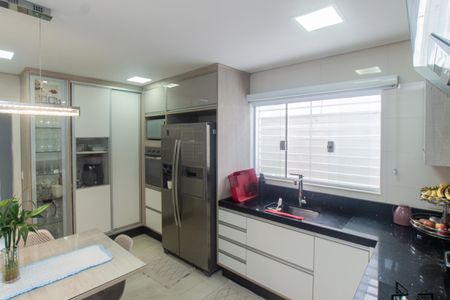 Casa à venda com 169m², 3 quartos e 3 vagas Casa à venda com 169m², 3 quartos e 3 vagasCozinha