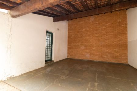 Casa à venda com 200m², 4 quartos e 1 vagaGaragem