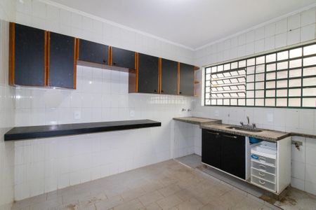 Casa à venda com 200m², 4 quartos e 1 vagaCozinha