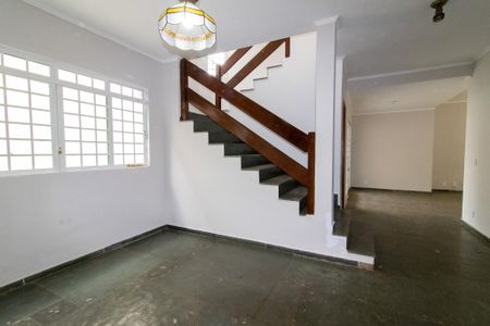 Casa à venda com 200m², 4 quartos e 1 vagaSala