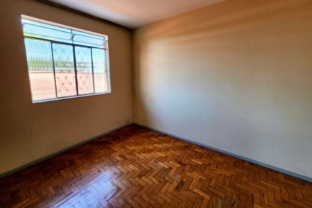 Casa à venda com 300m², 4 quartos e sem vaga
