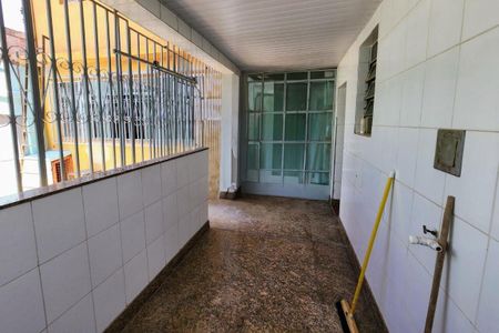 Casa à venda com 300m², 4 quartos e sem vaga