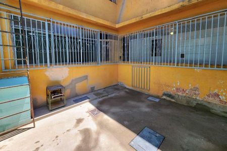 Casa à venda com 300m², 4 quartos e sem vaga