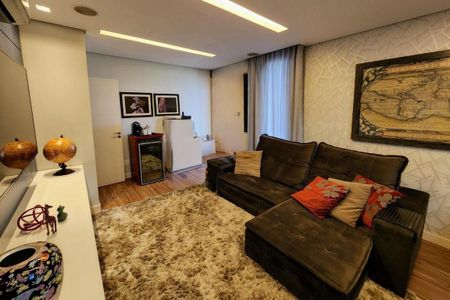 Casa à venda com 572m², 3 quartos e 6 vagas