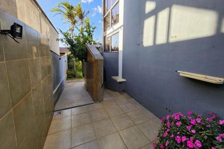 Casa à venda com 572m², 3 quartos e 6 vagas