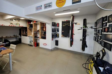 Casa à venda com 572m², 3 quartos e 6 vagas
