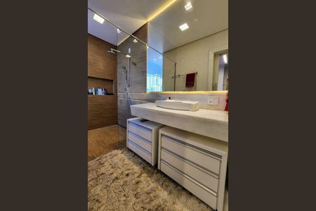 Casa à venda com 572m², 3 quartos e 6 vagas