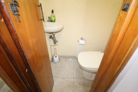 Casa à venda com 130m², 2 quartos e 3 vagasLavabo