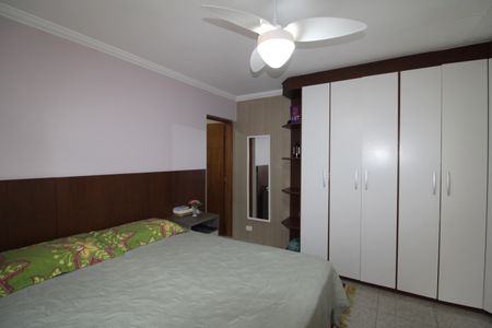 Casa à venda com 130m², 2 quartos e 3 vagasQuarto 2