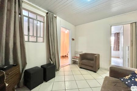 Casa à venda com 120m², 2 quartos e sem vaga Casa à venda com 120m², 2 quartos e sem vagaSala
