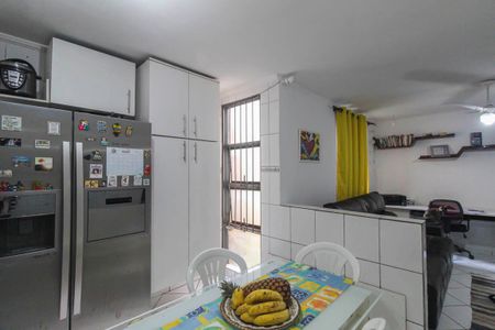 Apartamento à venda com 68m², 2 quartos e 1 vaga Apartamento à venda com 68m², 2 quartos e 1 vagaCozinha