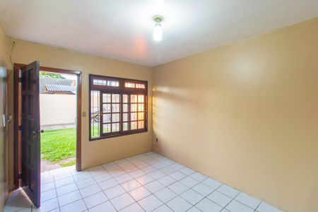 Casa de condomínio à venda com 70m², 2 quartos e 3 vagas Casa de condomínio à venda com 70m², 2 quartos e 3 vagasSala