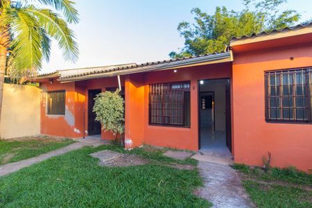 Casa de condomínio à venda com 70m², 2 quartos e 3 vagas Casa de condomínio à venda com 70m², 2 quartos e 3 vagasFrente da casa