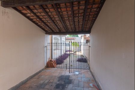 Casa à venda com 199m², 3 quartos e 2 vagasQuintal
