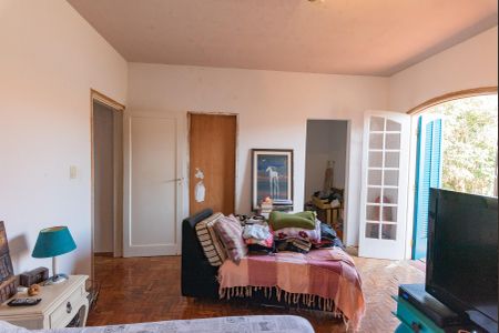 Casa à venda com 199m², 3 quartos e 2 vagasSuíte