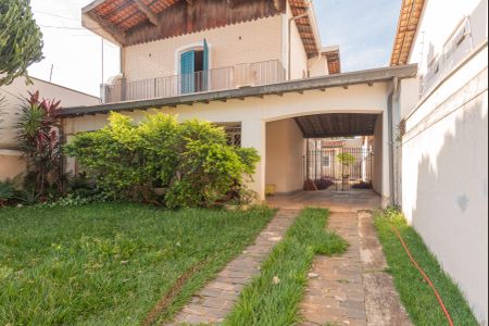 Casa à venda com 199m², 3 quartos e 2 vagasQuintal