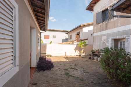 Casa à venda com 199m², 3 quartos e 2 vagasQuintal